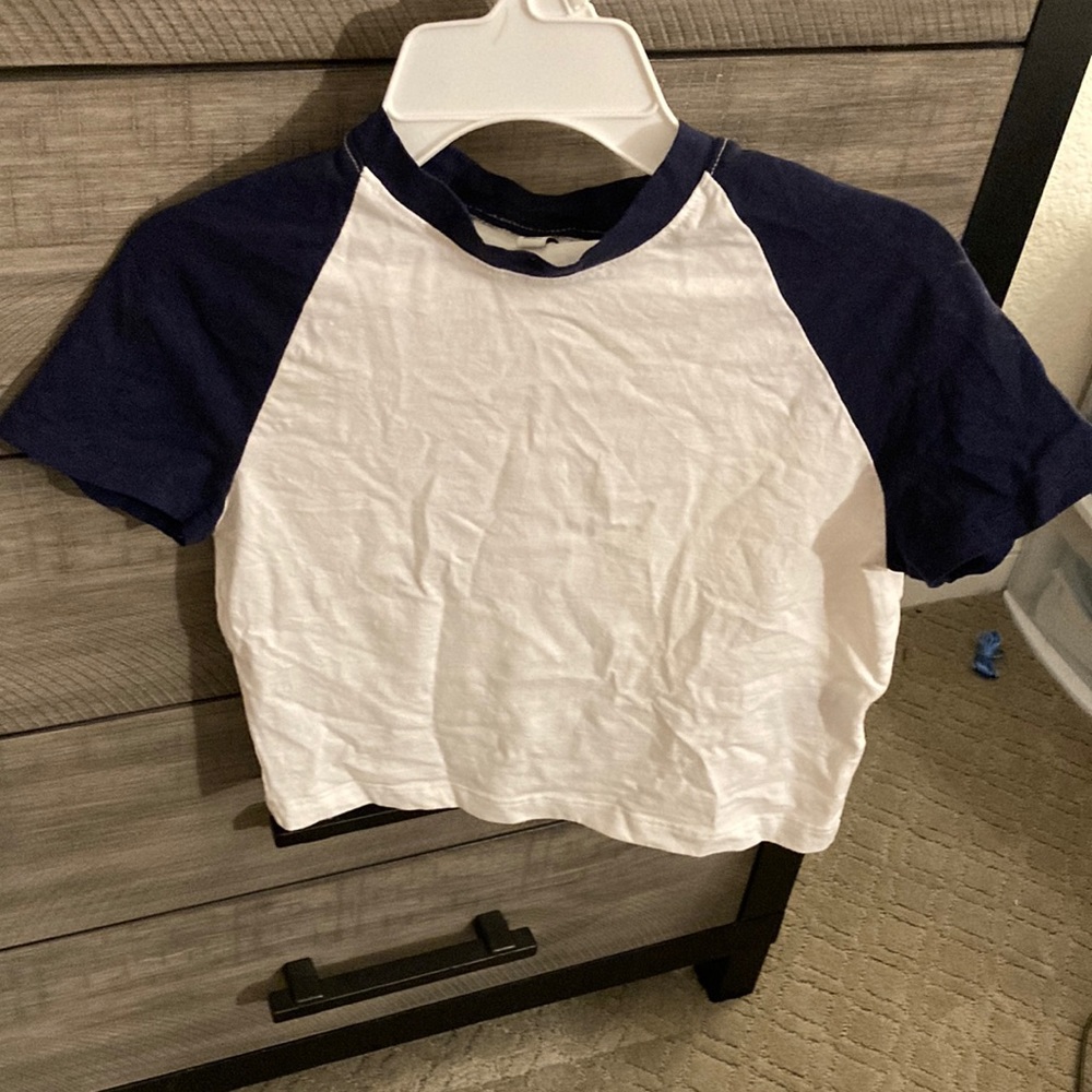cute two color top